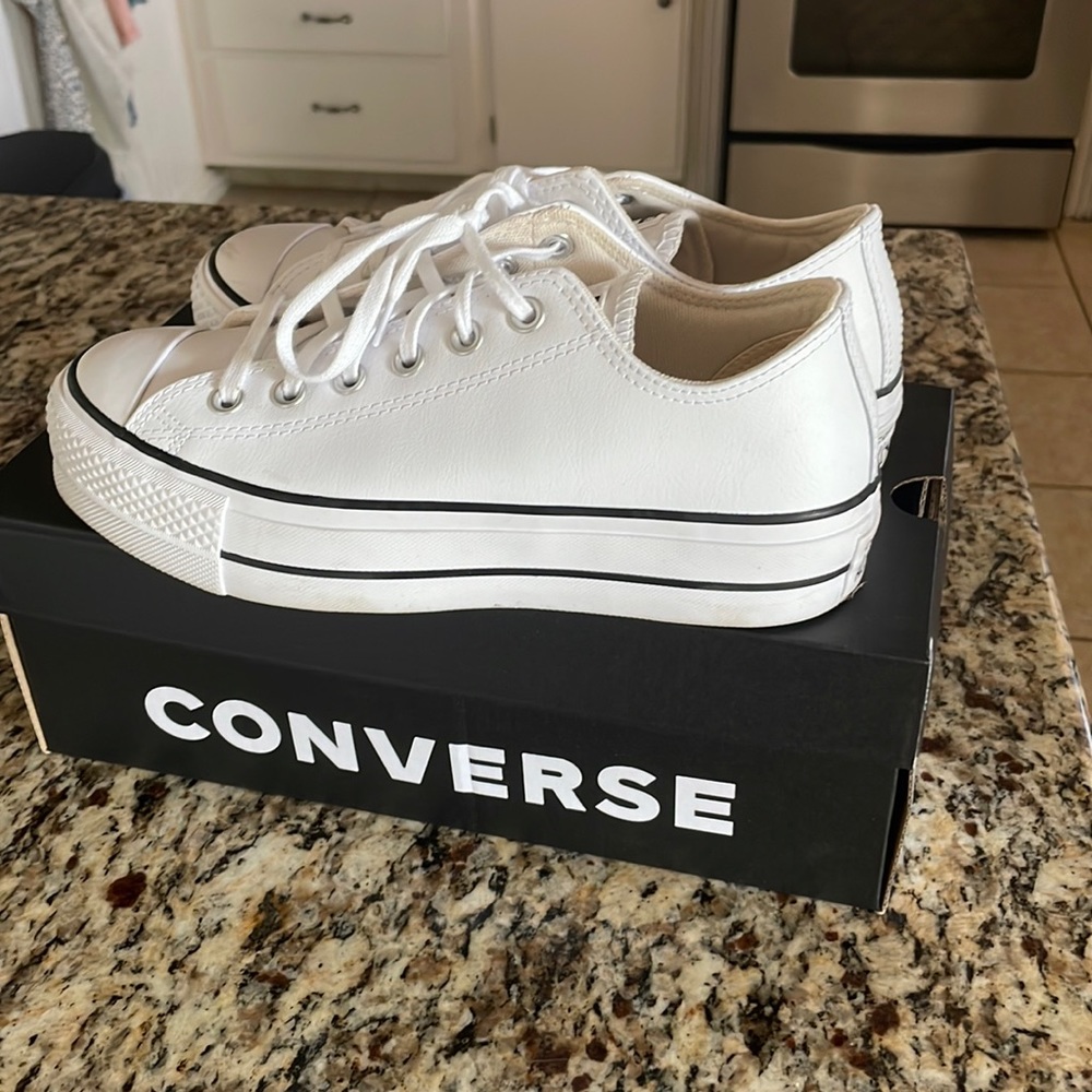 Chuck Taylor All Star Lift Platform Leather